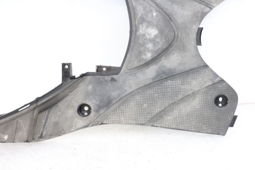 photo de STOPIEŃ PODNÓŻEK MBK FLAME X 125 (2007 - 2016) - Zbliżenie komponentów