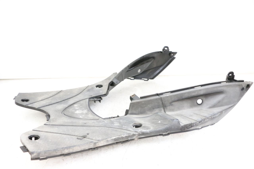 photo de STOPIEŃ PODNÓŻEK MBK FLAME X 125 (2007 - 2016) - Punkty mocowania