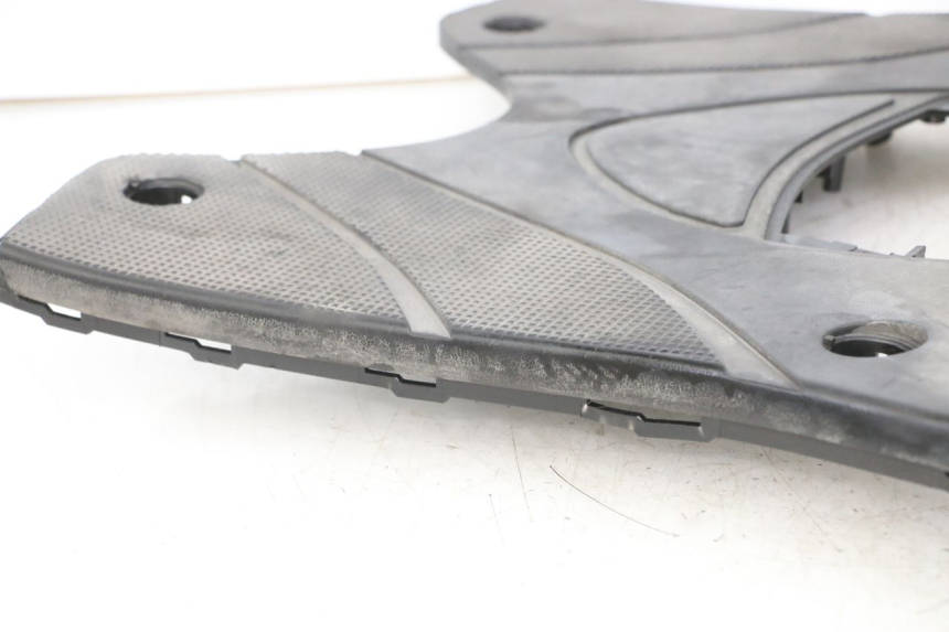 photo de STOPIEŃ PODNÓŻEK MBK FLAME X 125 (2007 - 2016) - Szczegóły charakterystyczne