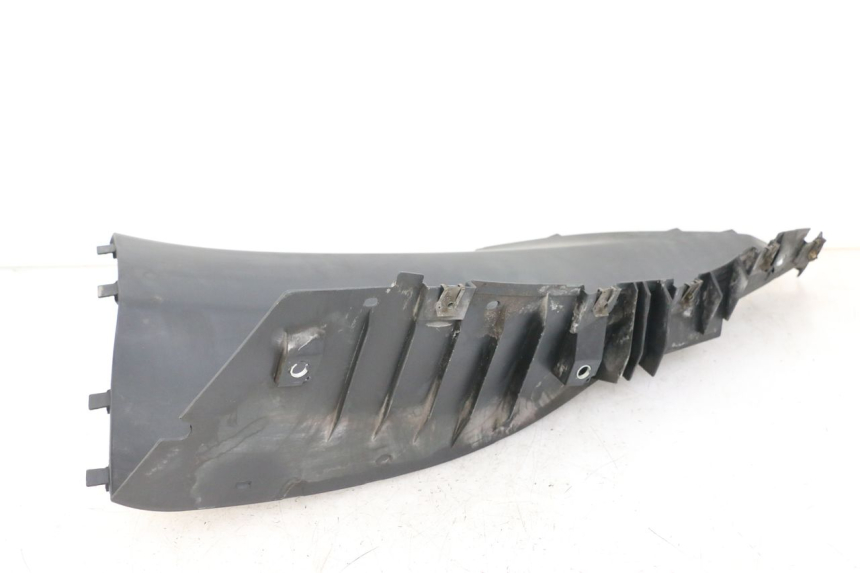 photo de LEWE PODNÓŻEK BMW C1 125 (2000 - 2003) - Zbliżenie techniczne