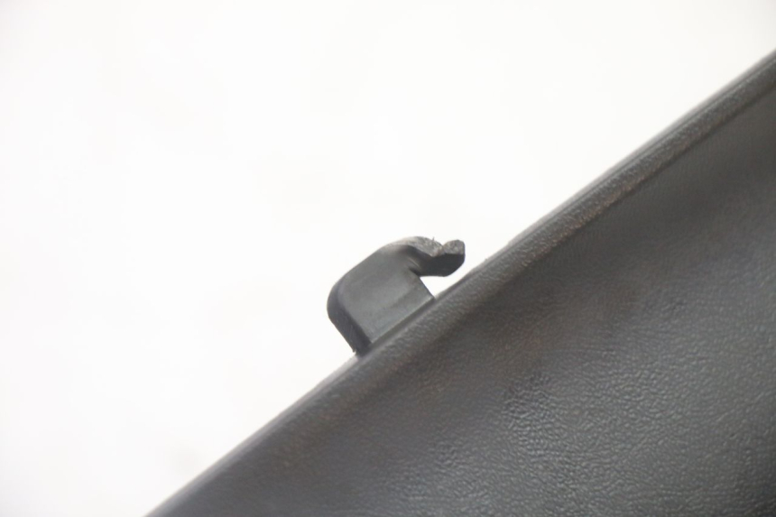 photo de LEWE PODNÓŻEK SUZUKI BURGMAN 125 (2007 - 2014) - Zbliżenie techniczne