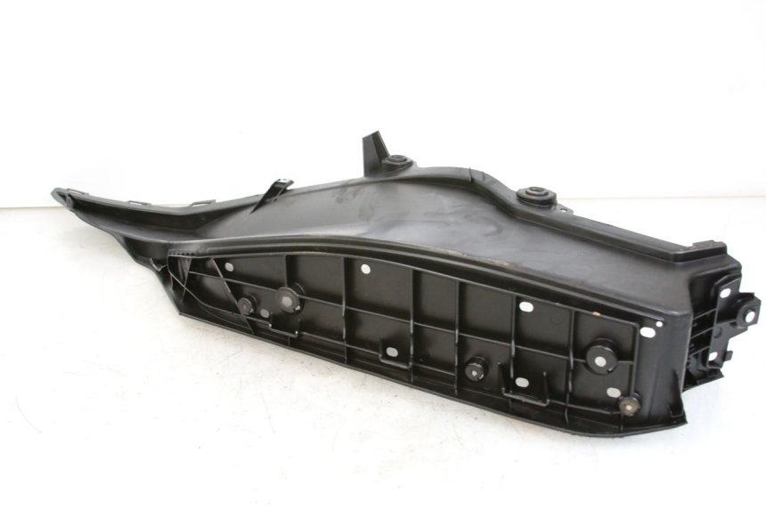 photo de LEWE PODNÓŻEK HONDA FORZA 125 (2015 - 2016) - Szczegół części