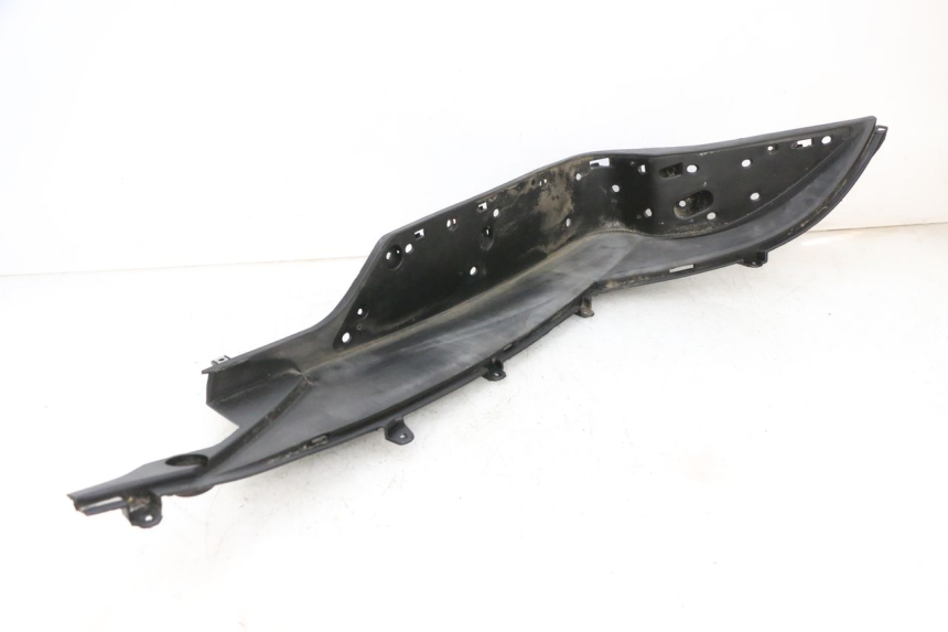 photo de LEWE PODNÓŻEK JM MOTORS GTS 125 (2015 - 2019) - Punkty mocowania