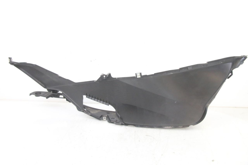 photo de LEWE PODNÓŻEK HONDA PCX (JF57/JF64) 125 (2014 - 2018) - Zbliżenie techniczne