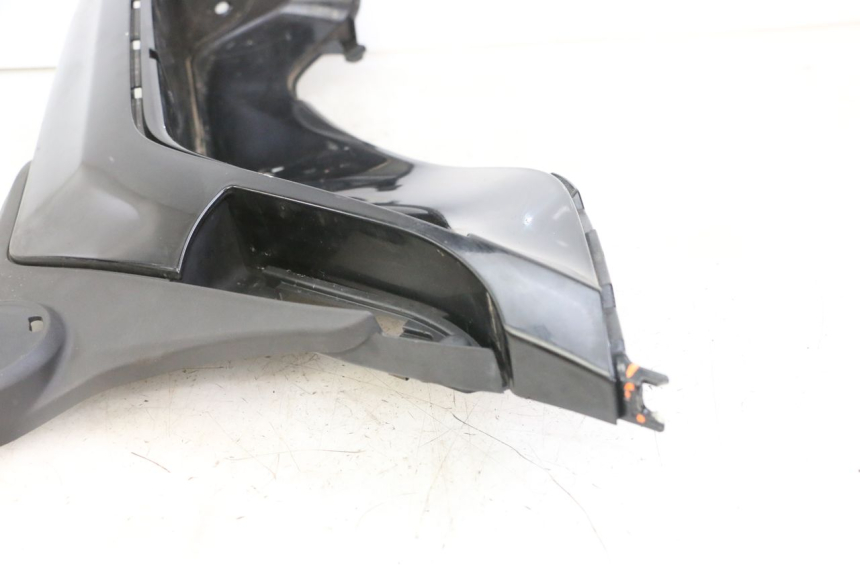 photo de LEWE PODNÓŻEK PIAGGIO IE MP3 YOURBAN 300 (2011 - 2016) - Szczegóły charakterystyczne