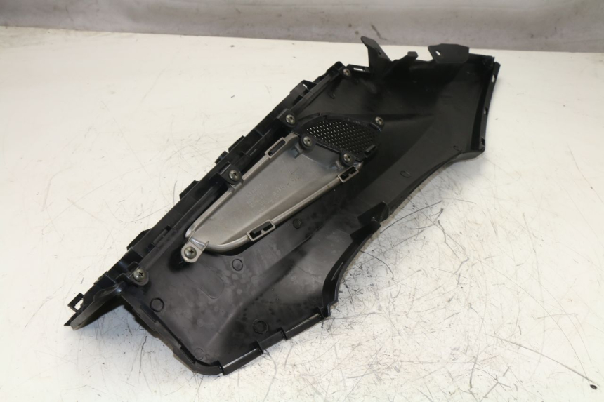 photo de LEWE PODNÓŻEK KYMCO K-XCT 125 (2013 - 2017) - Zoom stanu zużycia