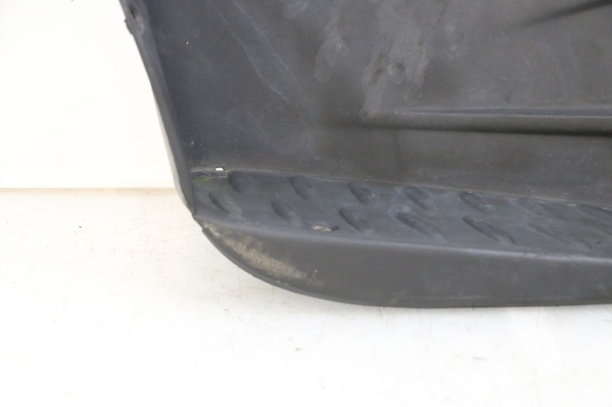 photo de LEWE PODNÓŻEK RENAULT KOURANOS 125 (2001 - 2004) - Zbliżenie techniczne