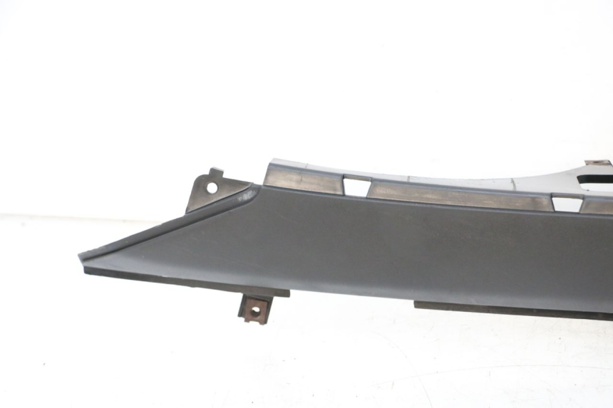 photo de LEWE PODNÓŻEK MBK OVETTO ONE 2T 50 (2013 - 2017) - Oznaczenia i referencje