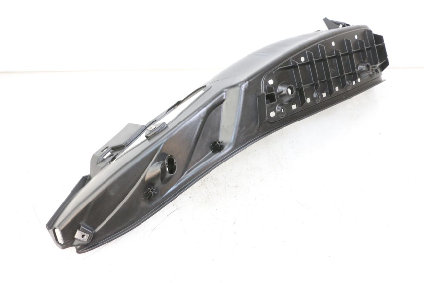 photo de LEWE PODNÓŻEK PIAGGIO MP3 HPE 350 (2018 - 2020) - Zoom stanu zużycia