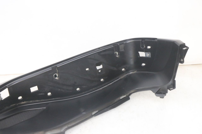 photo de LEWE PODNÓŻEK PIAGGIO MP3 HPE 300 (2019 - 2026) - Część sprawdzona