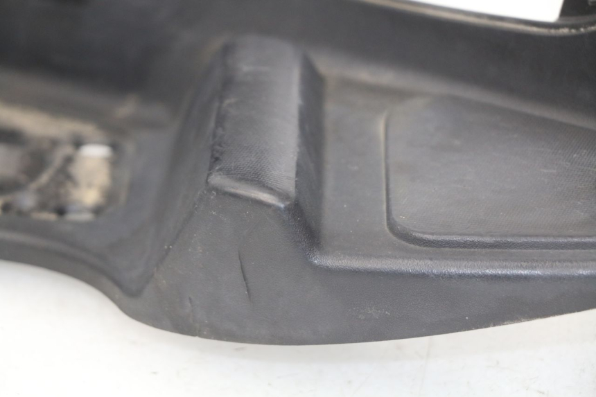 photo de LEWE PODNÓŻEK PIAGGIO MP3 LT 400 (2007 - 2012) - Punkty mocowania