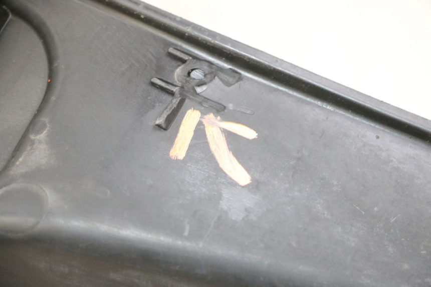 photo de LEWE PODNÓŻEK PIAGGIO MP3 LT 300 (2010 - 2016) - Szczegół części