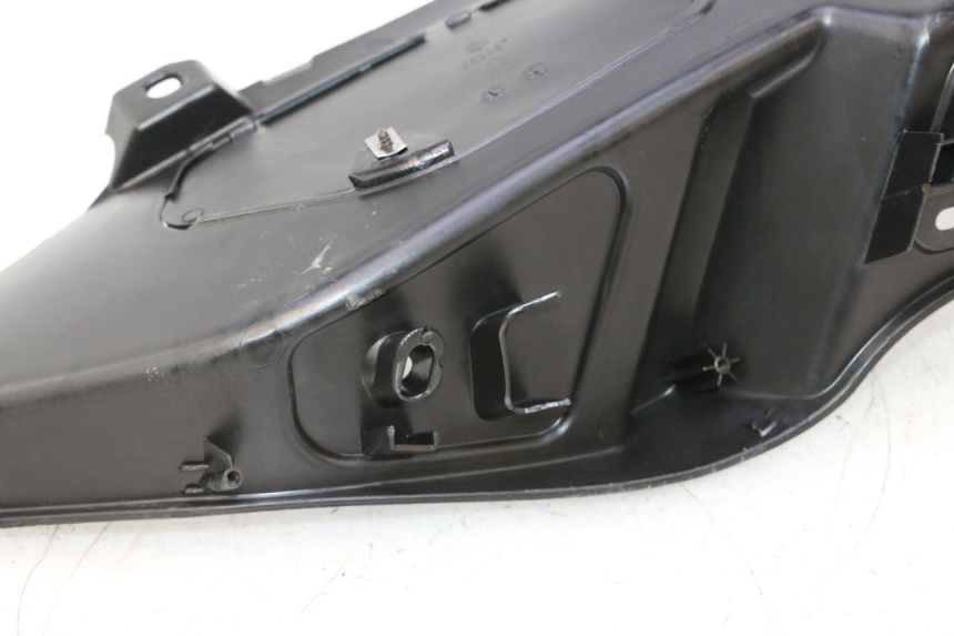 photo de LEWE PODNÓŻEK PIAGGIO MP3 LT 300 (2010 - 2016) - Szczegół części