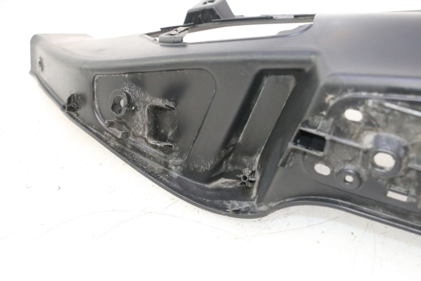 photo de LEWE PODNÓŻEK PIAGGIO MP3 LT 400 (2007 - 2012) - Zoom stanu zużycia