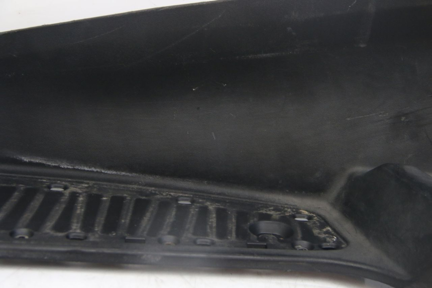 photo de LEWE PODNÓŻEK PIAGGIO MP3 125 (2006 - 2014) - Zoom stanu zużycia