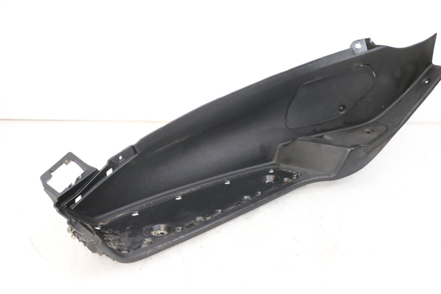 photo de LEWE PODNÓŻEK PIAGGIO MP3 500 (2011 - 2015) - Punkty mocowania