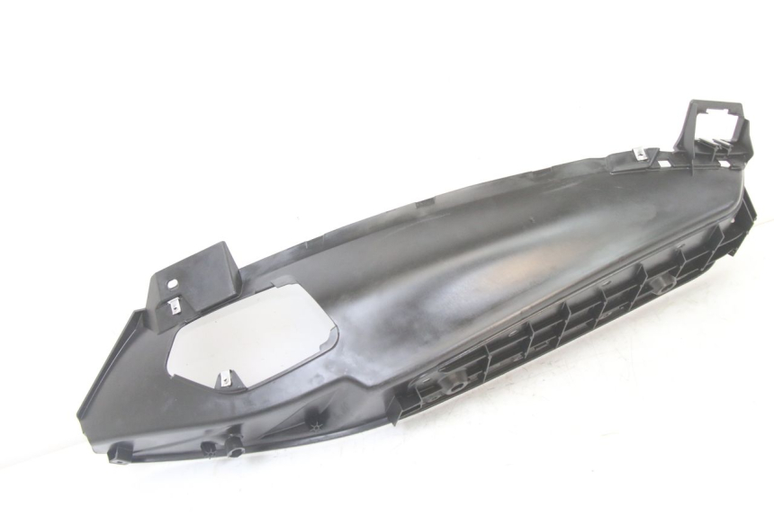 photo de LEWE PODNÓŻEK PIAGGIO MP3 500 (2014 - 2017) - Zbliżenie techniczne