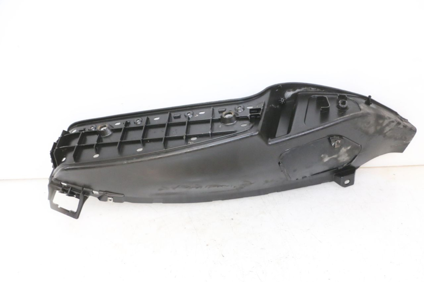 photo de LEWE PODNÓŻEK PIAGGIO MP3 500 (2011 - 2015) - Zoom stanu zużycia