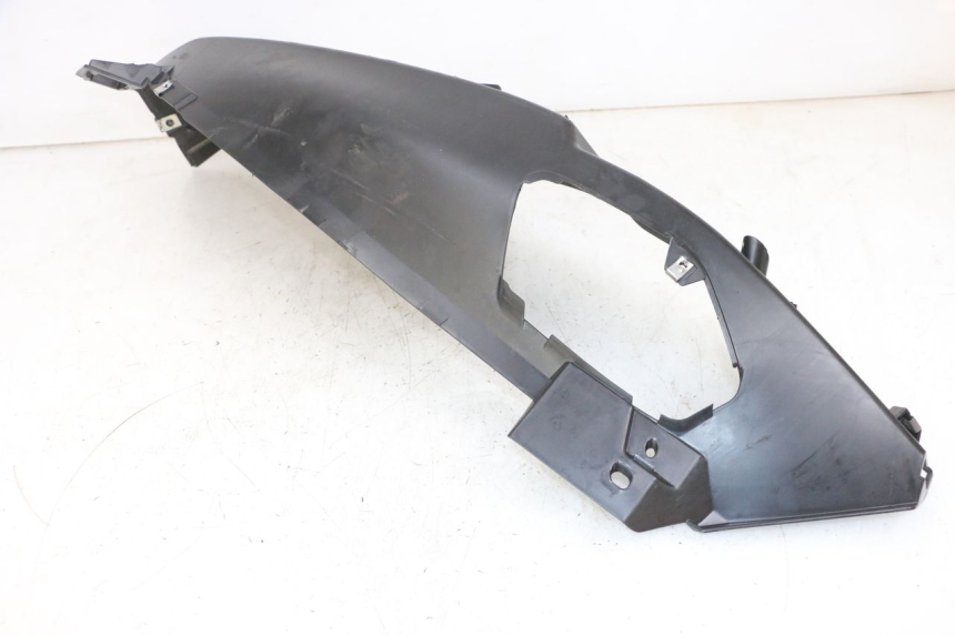 photo de LEWE PODNÓŻEK PIAGGIO MP3 500 (2016 - 2018) - Inny kąt widzenia