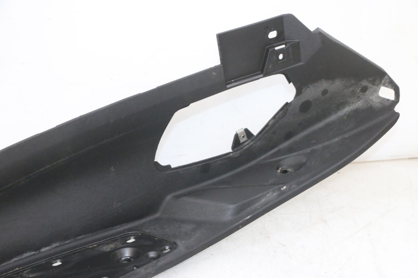 photo de LEWE PODNÓŻEK PIAGGIO MP3 500 (2016 - 2018) - Oznaczenia i referencje