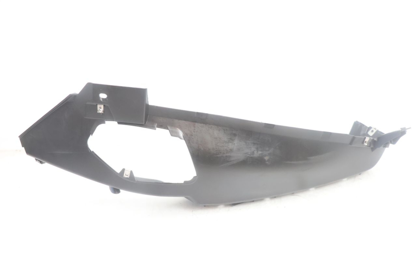 photo de LEWE PODNÓŻEK PIAGGIO MP3 500 (2016 - 2018) - Zbliżenie techniczne