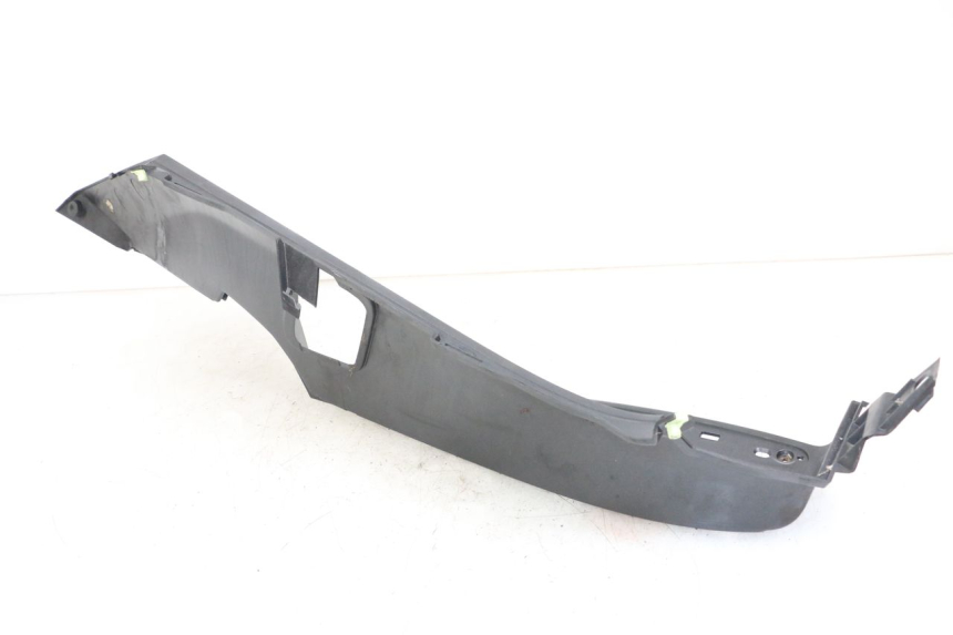 photo de LEWE PODNÓŻEK PEUGEOT SATELIS 125 (2006 - 2009) - Zbliżenie techniczne