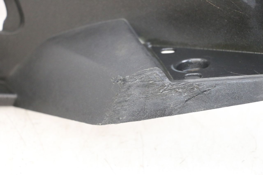 photo de LEWE PODNÓŻEK PEUGEOT SATELIS 125 (2006 - 2009) - Stan powierzchni