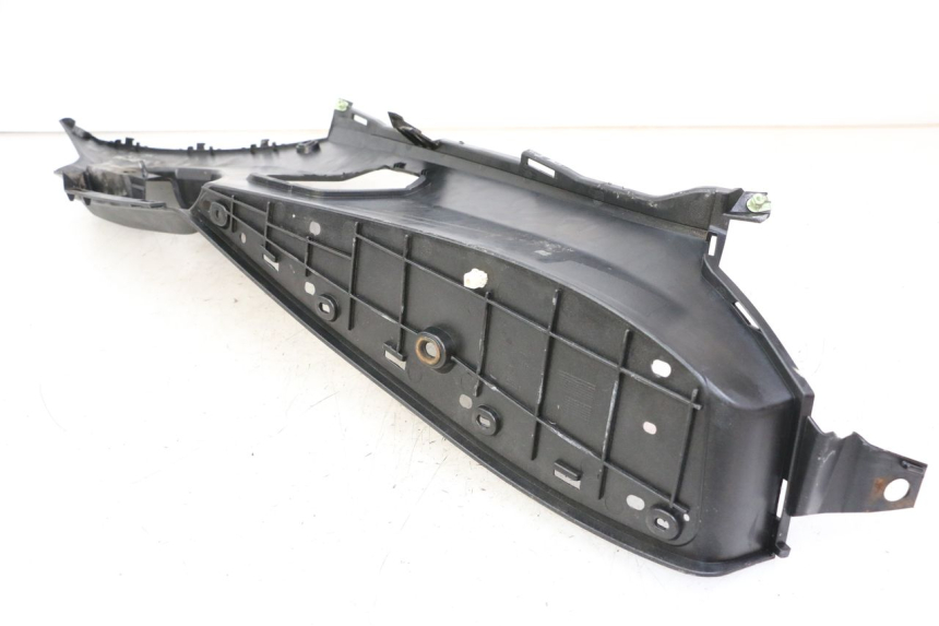 photo de LEWE PODNÓŻEK PEUGEOT SATELIS 125 (2013 - 2018) - Zoom stanu zużycia