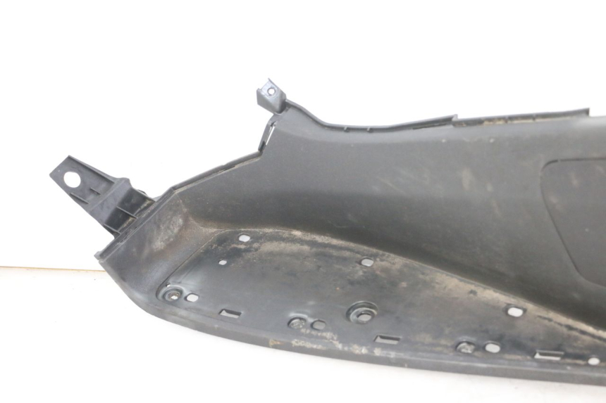 photo de LEWE PODNÓŻEK PEUGEOT SATELIS 125 (2013 - 2018) - Zbliżenie komponentów