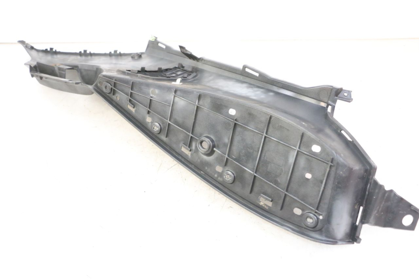 photo de LEWE PODNÓŻEK PEUGEOT SATELIS 125 (2013 - 2018) - Zbliżenie techniczne