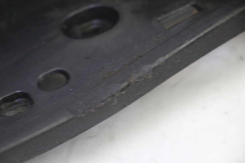 photo de LEWE PODNÓŻEK PEUGEOT SATELIS 125 (2013 - 2018) - Zoom stanu zużycia