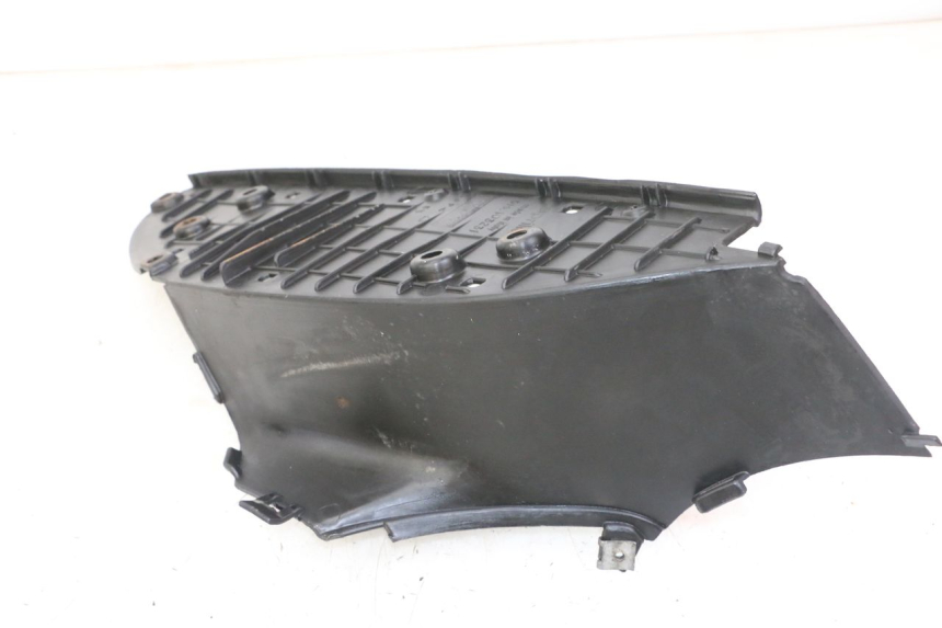 photo de LEWE PODNÓŻEK APRILIA SCARABEO GT TOURING 125 (1999 - 2005) - Inny kąt widzenia