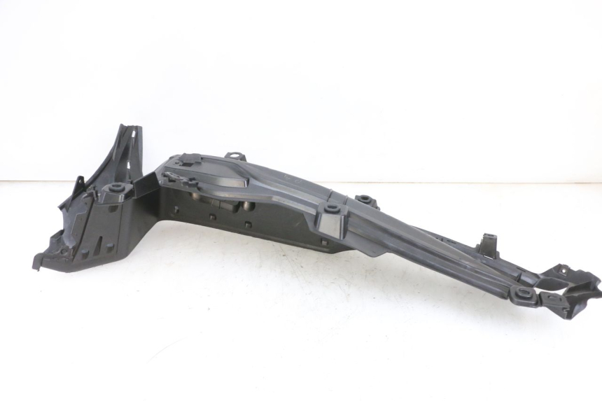 photo de LEWE PODNÓŻEK YAMAHA TRICITY 300 (2020 - 2024) - Zbliżenie techniczne