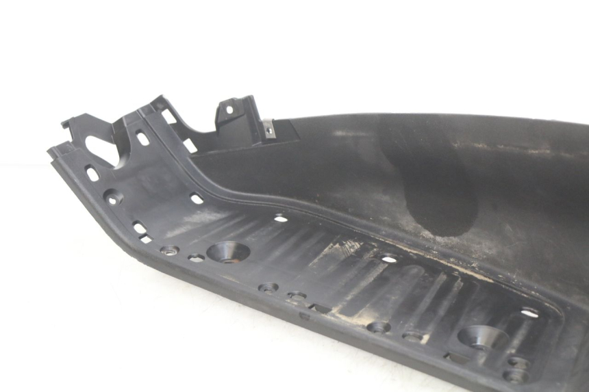 photo de LEWE PODNÓŻEK PIAGGIO XEVO - X EVO 125 (2007 - 2017) - Stan powierzchni