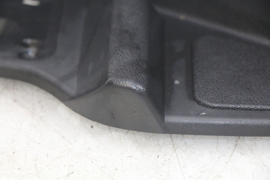 photo de LEWE PODNÓŻEK PIAGGIO XEVO - X EVO 125 (2007 - 2017) - Zbliżenie techniczne