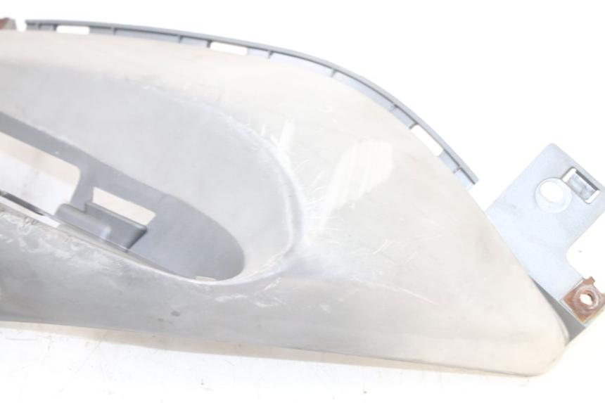 photo de LEWE PODNÓŻEK YAMAHA NEOS NEO'S 4T 50 (2008 - 2016) - Zbliżenie techniczne