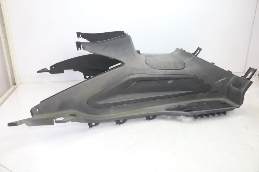 photo de PODNÓŻEK SYM GTS EVO 125 (2009 - 2013) - Zbliżenie techniczne