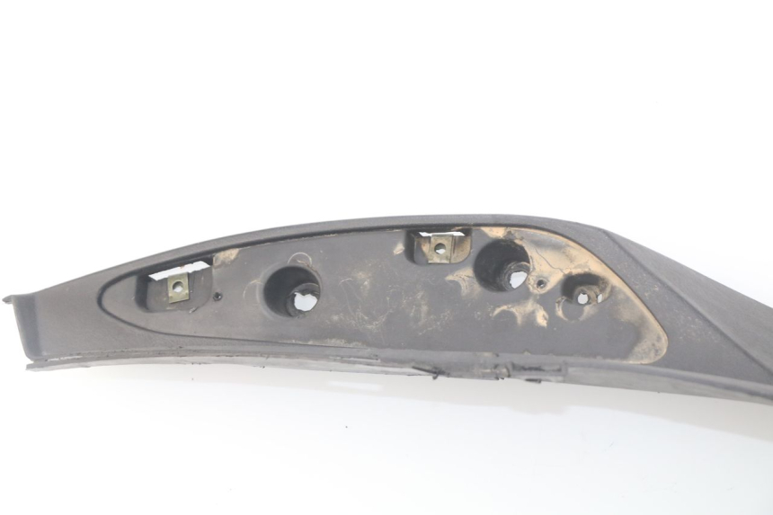 photo de STOPIEŃ PODNÓŻEK JONWAY GTX 2T 50 (2014 - 2020) - Struktura - zbliżenie