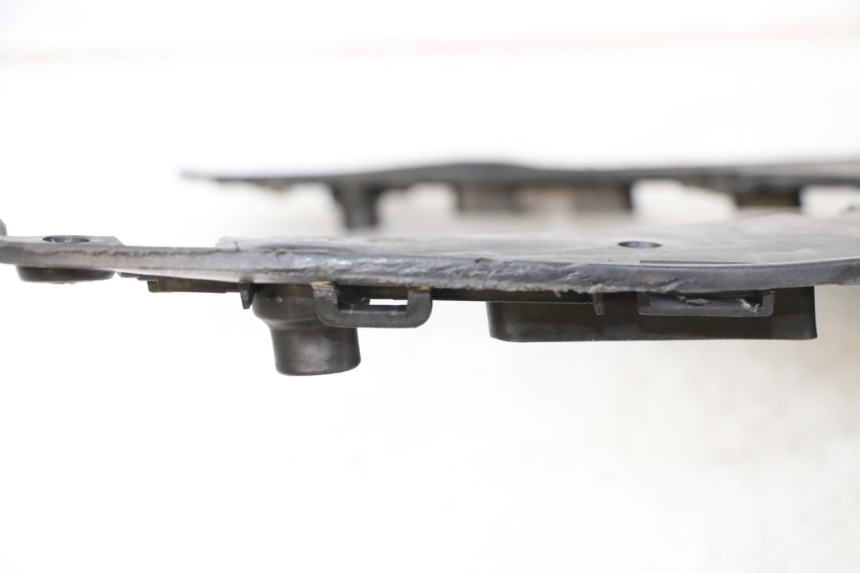 photo de STOPIEŃ PODNÓŻEK DAELIM HISTORY 125 (2001 - 2002) - Zoom stanu zużycia