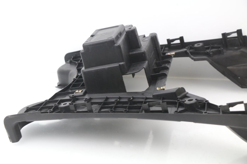 photo de STOPIEŃ PODNÓŻEK SYM JET 4 50 (2010 - 2014) - Inny kąt widzenia