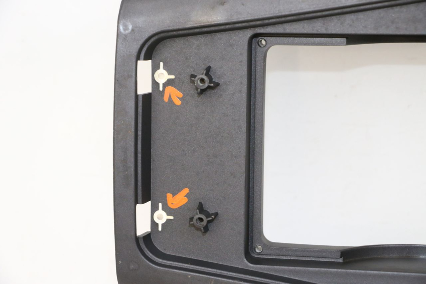 photo de STOPIEŃ PODNÓŻEK JM MOTORS VX 125 (2022 - 2025) - Stan powierzchni