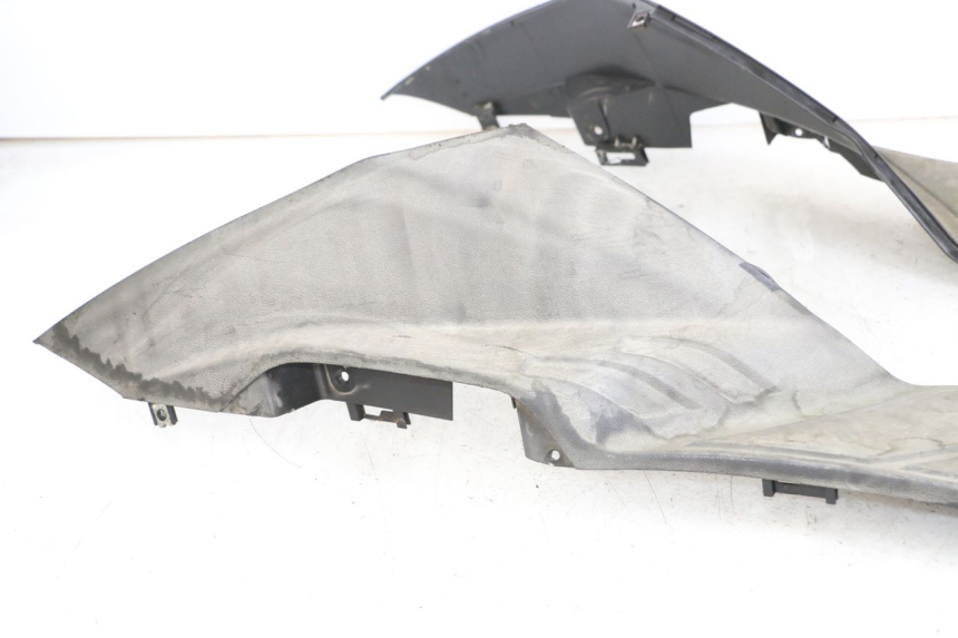 photo de STOPIEŃ PODNÓŻEK SYM JOYRIDE EVO 125 (2009 - 2016) - Zbliżenie techniczne