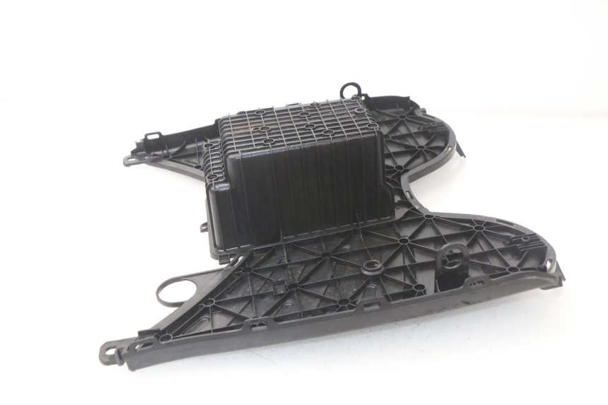 photo de STOPIEŃ PODNÓŻEK PEUGEOT KISBEE 2T 50 (2010 - 2017) - Zoom stanu zużycia