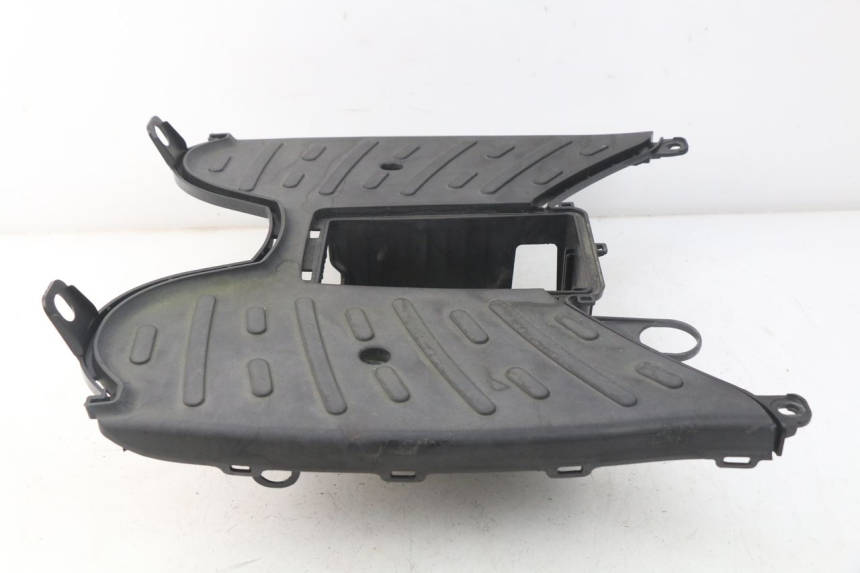 photo de STOPIEŃ PODNÓŻEK PEUGEOT KISBEE 2T 50 (2010 - 2017) - Szczegół części