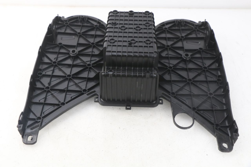 photo de STOPIEŃ PODNÓŻEK PEUGEOT KISBEE 2T 50 (2010 - 2017) - Punkty mocowania