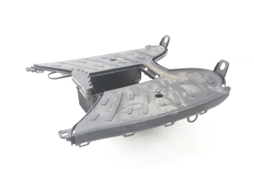 photo de STOPIEŃ PODNÓŻEK PEUGEOT KISBEE 2T 50 (2010 - 2017) - Zbliżenie techniczne