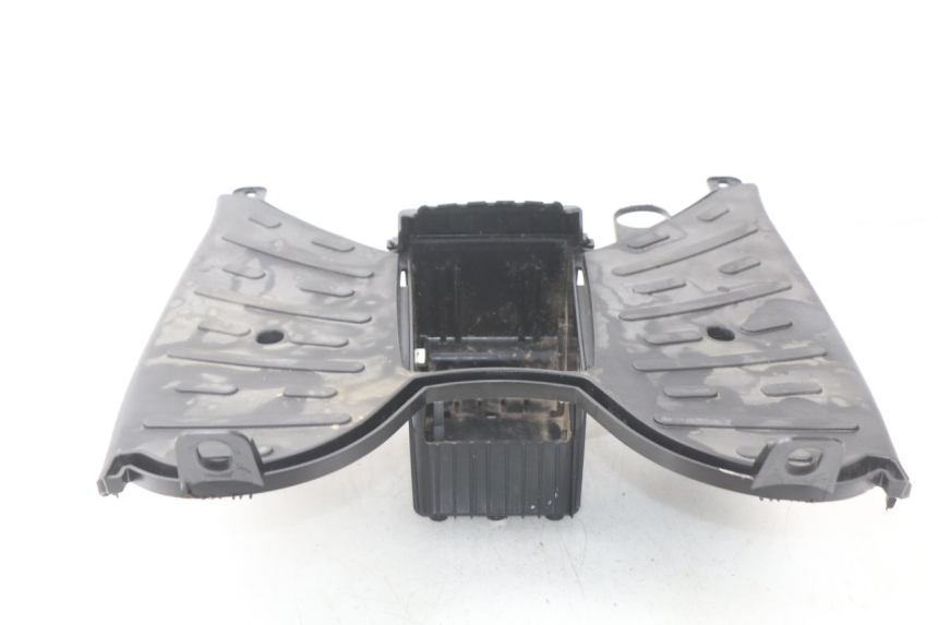 photo de STOPIEŃ PODNÓŻEK PEUGEOT KISBEE 2T 50 (2010 - 2017) - Punkty mocowania