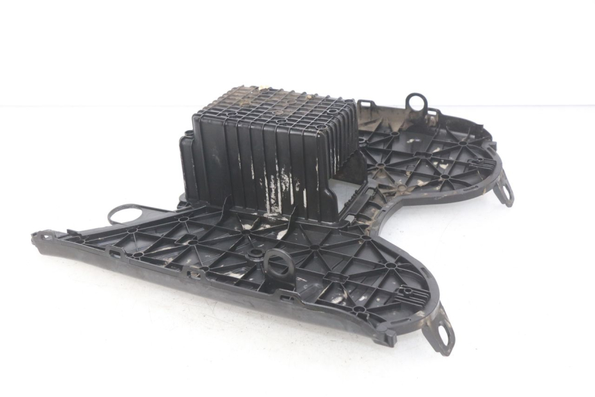 photo de STOPIEŃ PODNÓŻEK PEUGEOT KISBEE 2T 50 (2010 - 2017) - Zoom stanu zużycia