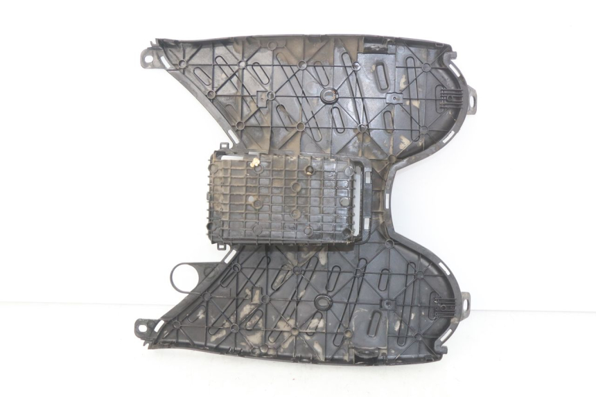 photo de STOPIEŃ PODNÓŻEK PEUGEOT KISBEE 2T 50 (2010 - 2017) - Inny kąt widzenia