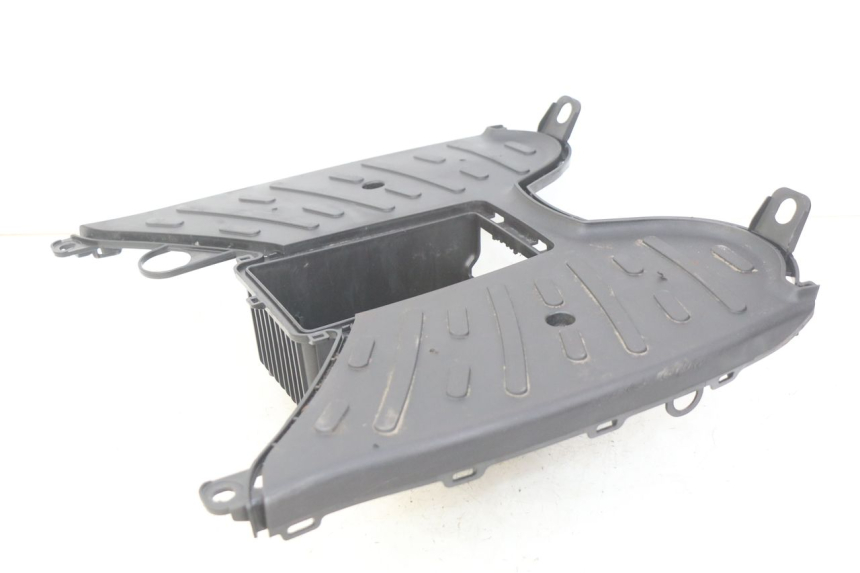 photo de STOPIEŃ PODNÓŻEK PEUGEOT KISBEE 2T 50 (2018 - 2022) - Punkty mocowania